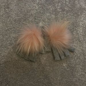 🍀 NWOT LR Cashmere & Fur Fingerless Gloves